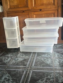 Clear Plastic Storage Containers Set