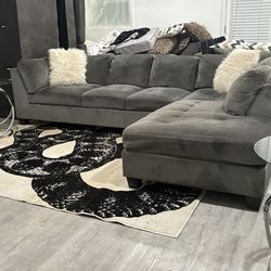 HAVERTYS PLUSH USED GRAY 2PC SECTIONAL SET…$499 OBO…ALL OFFERS WELCOME!!