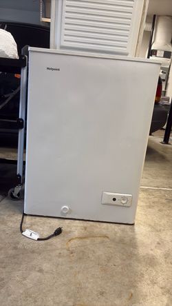 Hotpoint Chest Freezer White