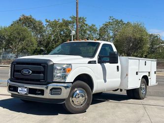 2016 Ford F350 Super Duty Regular Cab & Chassis