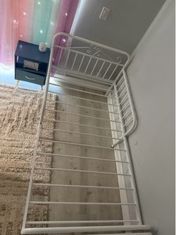 Twin Bed Frame (White)