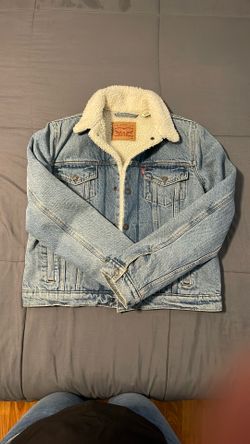Levi’s Women’s Sherpa Trucker Jacket