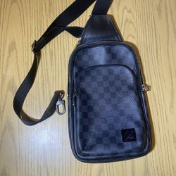 Avenue Slingbag