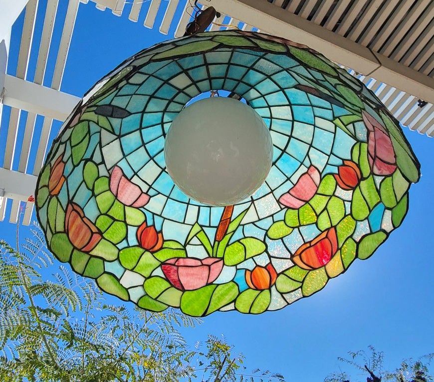 STAINED GLASS HANGING LAMP