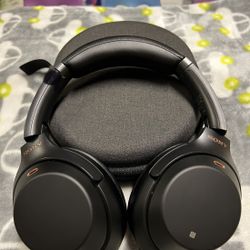 Sony Wh-1000xm4 /Black/Excellent Condition/MUST SEE!!! 