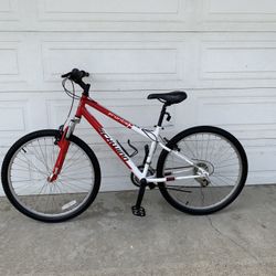 SCHWINN WOMEN'S MOUNTAIN BIKE