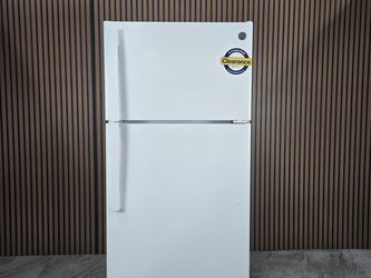GE 16.6 cu. ft. Top Freezer Refrigerator with LED Lighting, Adjustable Wire Shelves, Full-Width Door Shelves, Reversible Hinges (GTS17DTNRWW-D-4405)
