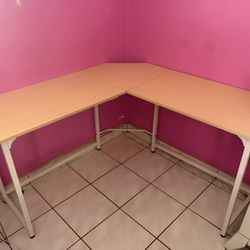 Corner Desk