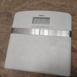 Beurer Scale with Big LCD Display