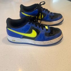 Nike Sneakers Kids/Boys Size 7