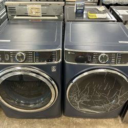 GE Profile 5.3 cu. ft. Smart Front Load Washer w/OdorBlock + 7.8 cu. ft. vented Gas Dryer w/ Sanitize Cycle