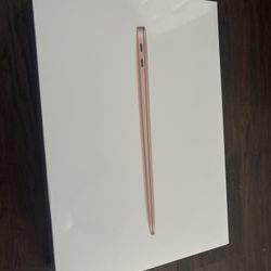 MacBook Air 13in with M1 Chip 