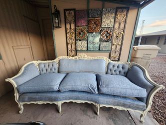 Sofa antique