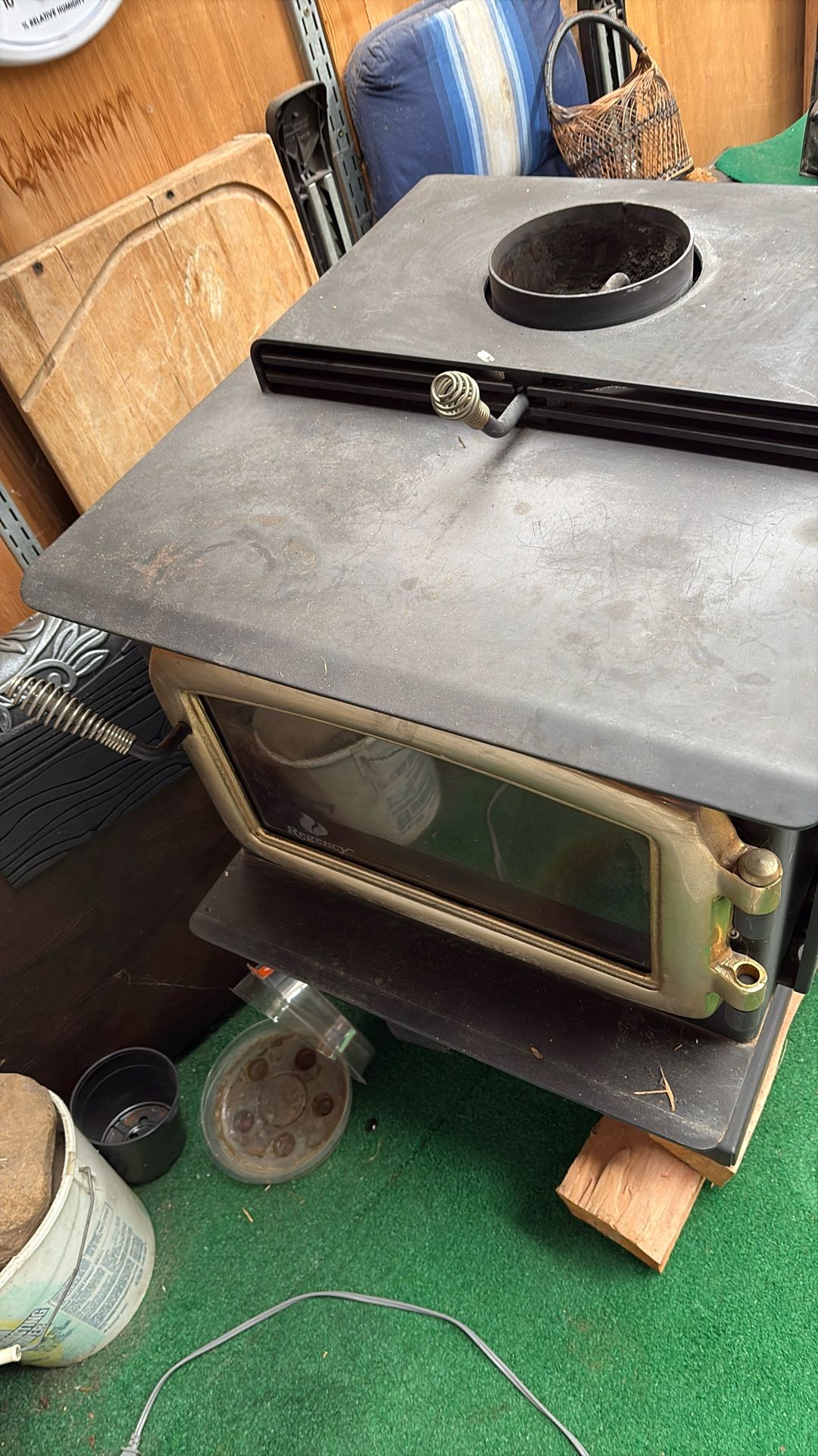 Wood Burning Stove . 1950s Refrigerator And Early 1900s Oven.