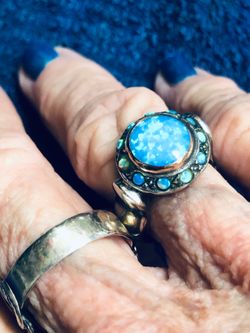 Blue lab Opal ring!  Vintage and unusual!