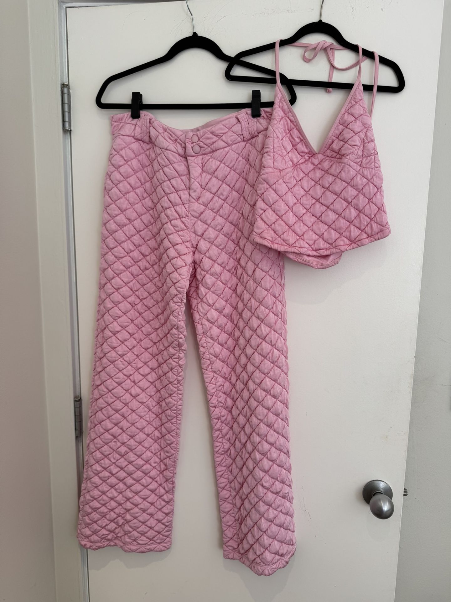 Frankies Bikinis Women's Pink wide leg Trousers and matching top. Sold out. XL