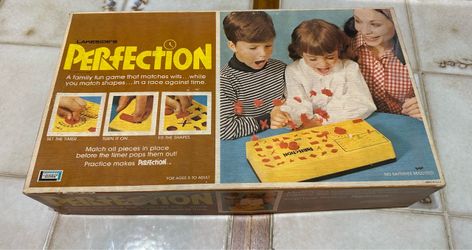 1973 edition Lakeside's Perfection Vintage Board Game