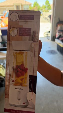Portable blender