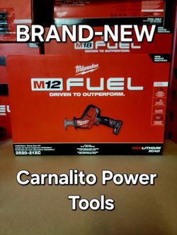 Milwaukee M12 FUEL 12V Lithium-Ion Brushless Cordless HACKZALL Reciprocating Saw Kit w/ One 4.0Ah Batteries Charger & Tool Bag