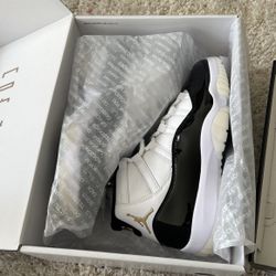 Jordan 11s Size 10 And 4Y