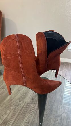 Boots size 39