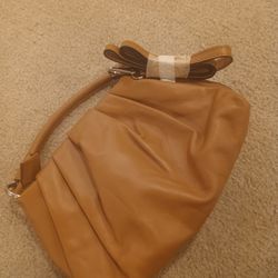 Beautiful Leather Clutch W Strap