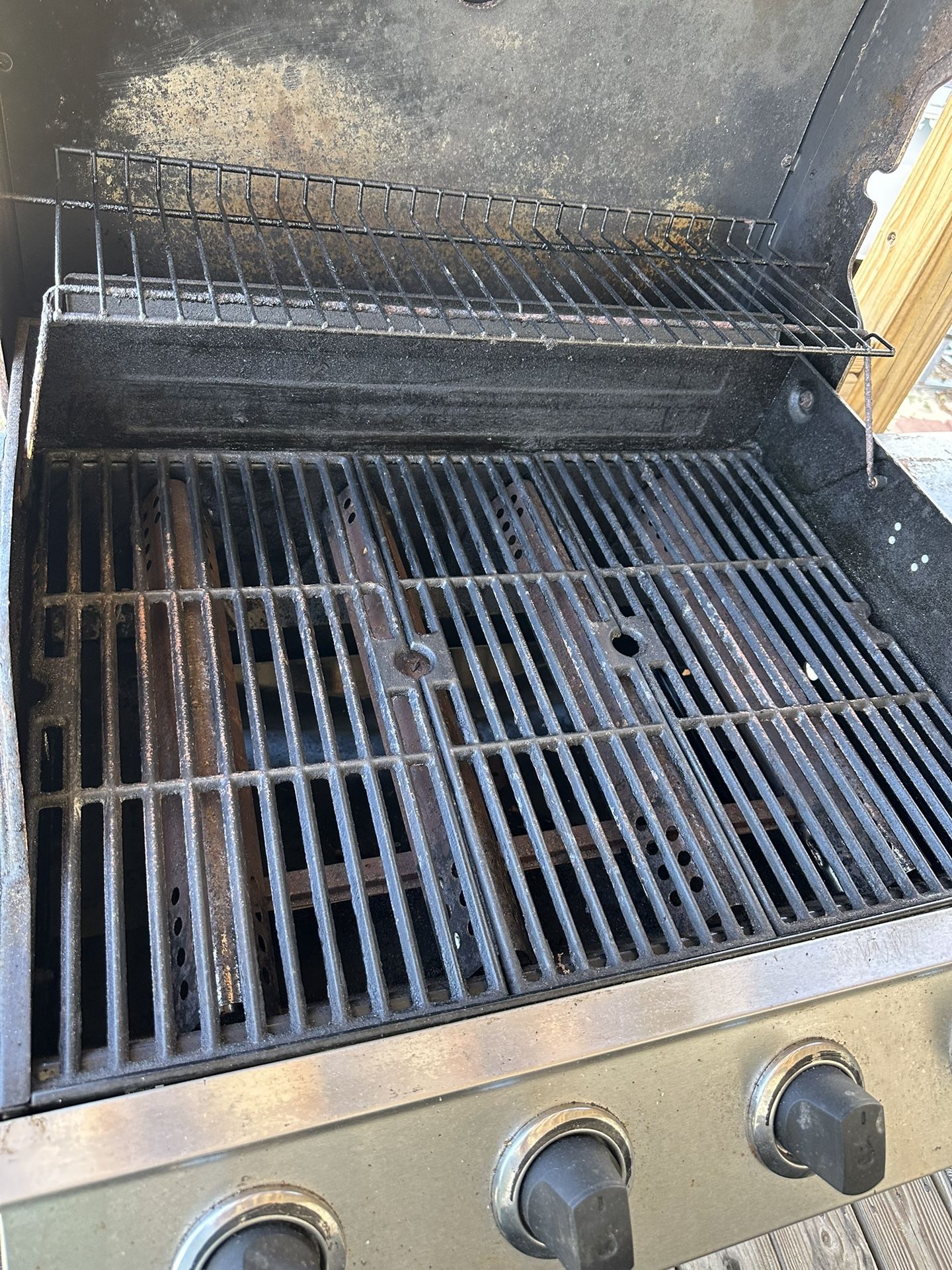 Free Older Used Gas Grill for Sale in Holden Beach, NC OfferUp