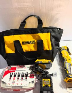 DEWALT DCS356 20V 20 Volt MAX XR Brushless 3-Speed Oscillating Multi-Tool