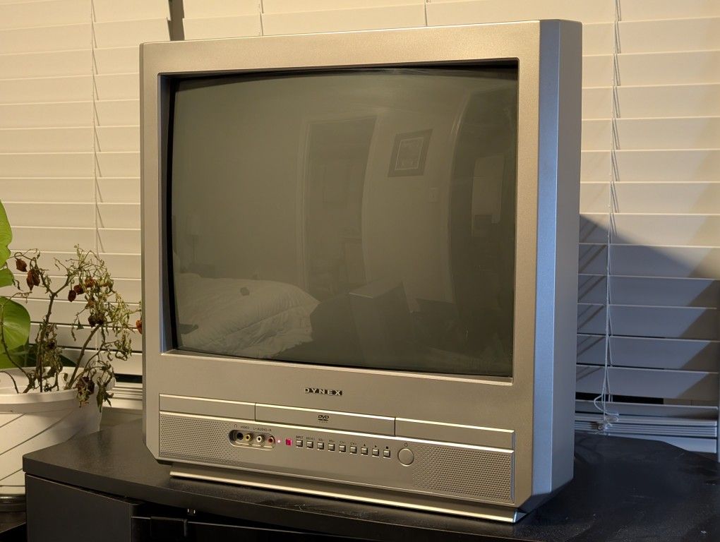 20" Dynex TV/DVD Combo CRT