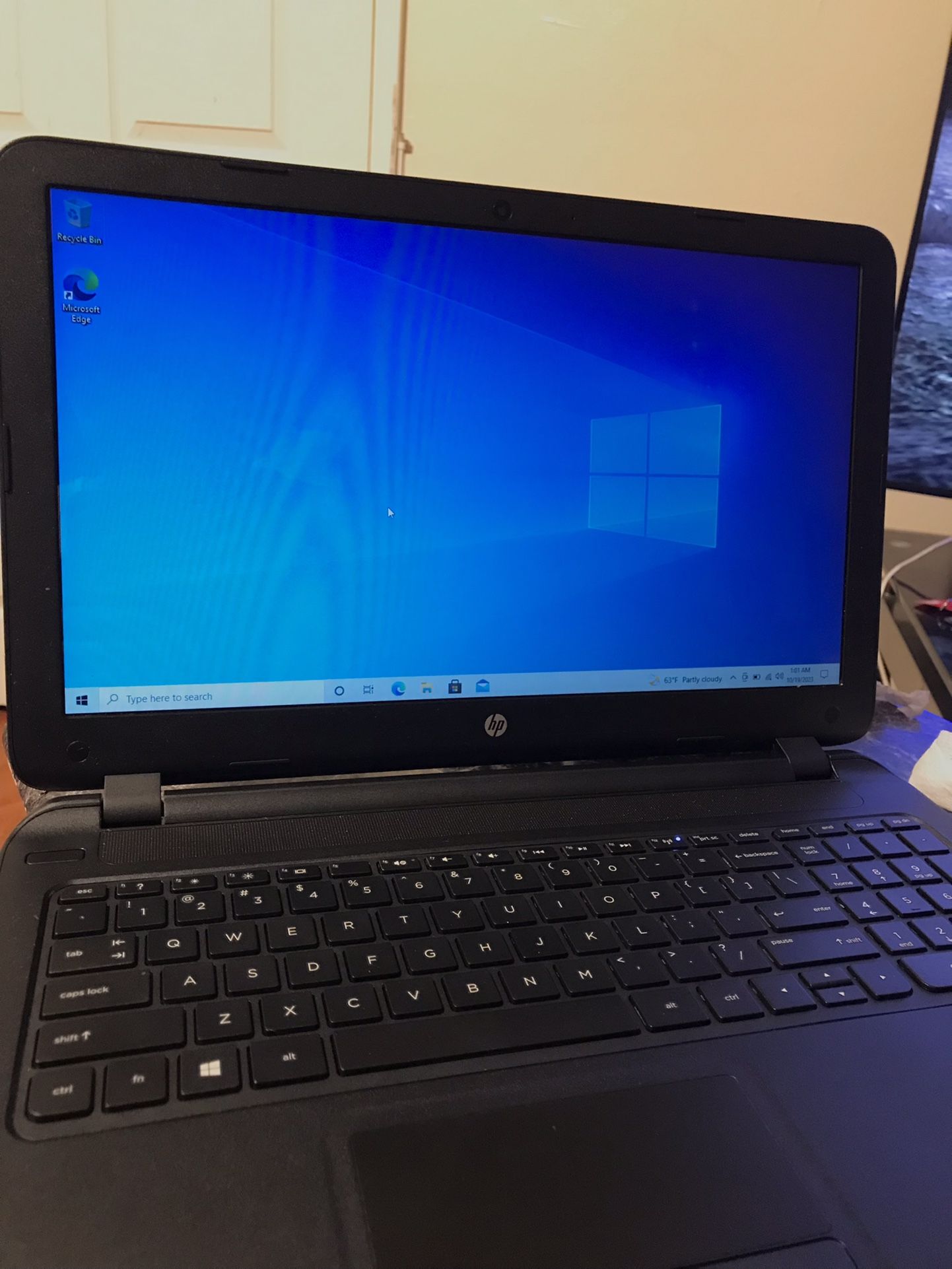 Windows 10 Hp Laptop (charger Included)