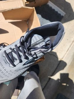 Brooks men's ghost size fifteen forty https://offerup.com/redirect/?o=ZG9sbGFycy5OZXc= light condition