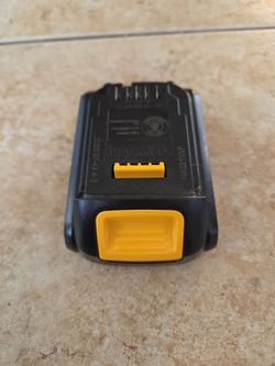 DEWALT 20V Lithium-Ion Battery Pack New (open Box)