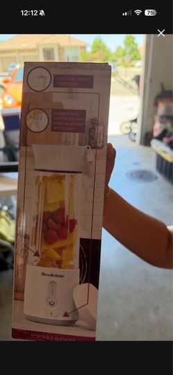 Portable blender mix cup