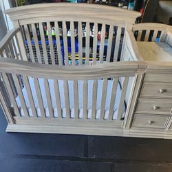 Crib With Changing Table