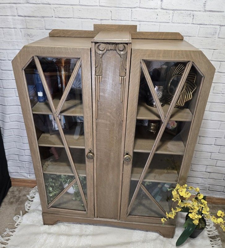 Vintage Art Deco Cabinet