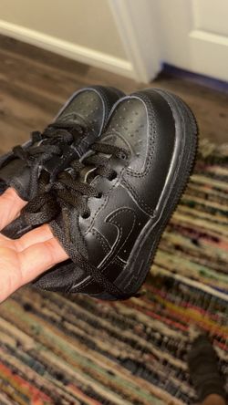 Nike Air Force 1 All Black Sneakers