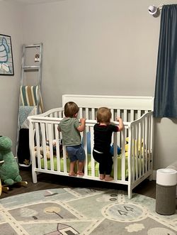 Graco White Crib And Mattress