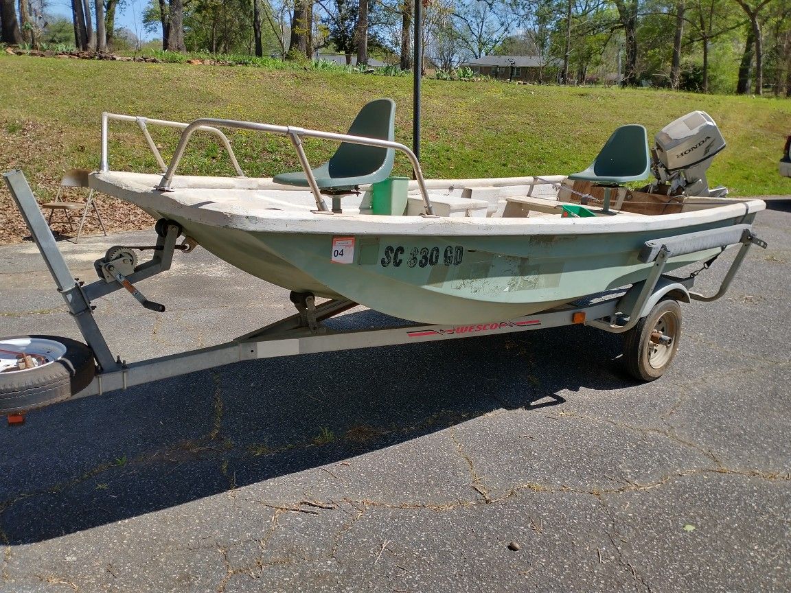 Cub Craft Fiberglass Fishing Boat 