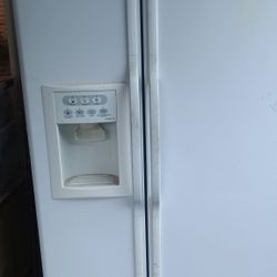 Genaral Electric  Frig