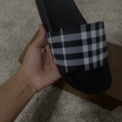 Black Burberry Slides