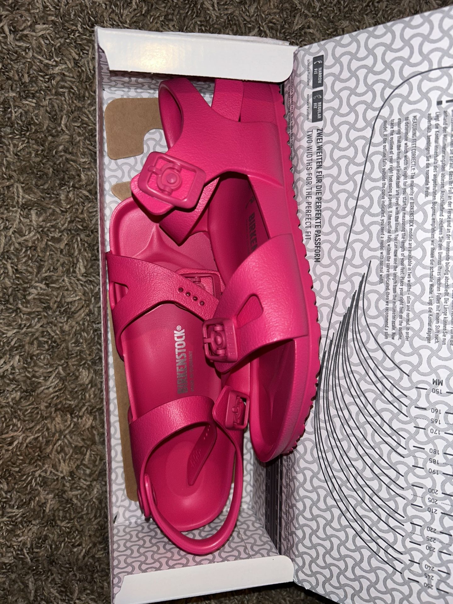 NEW Birkenstock Kids Size 34 Beetroot Purple