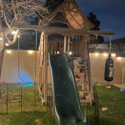 Kids Backyard Swing Set