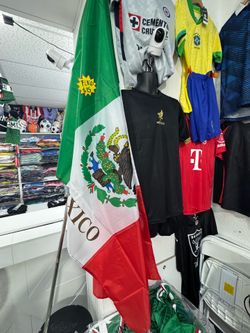 Mexican flags $15 banderas de Mexico 🇲🇽