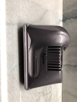 Dyson vacuum attachment
