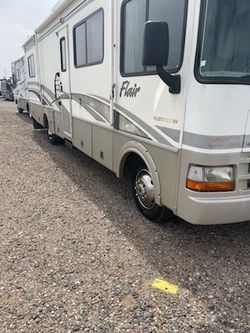 2004 Ford Fleetwood Flair