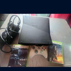 Xbox 360 Slim W Games And Control 