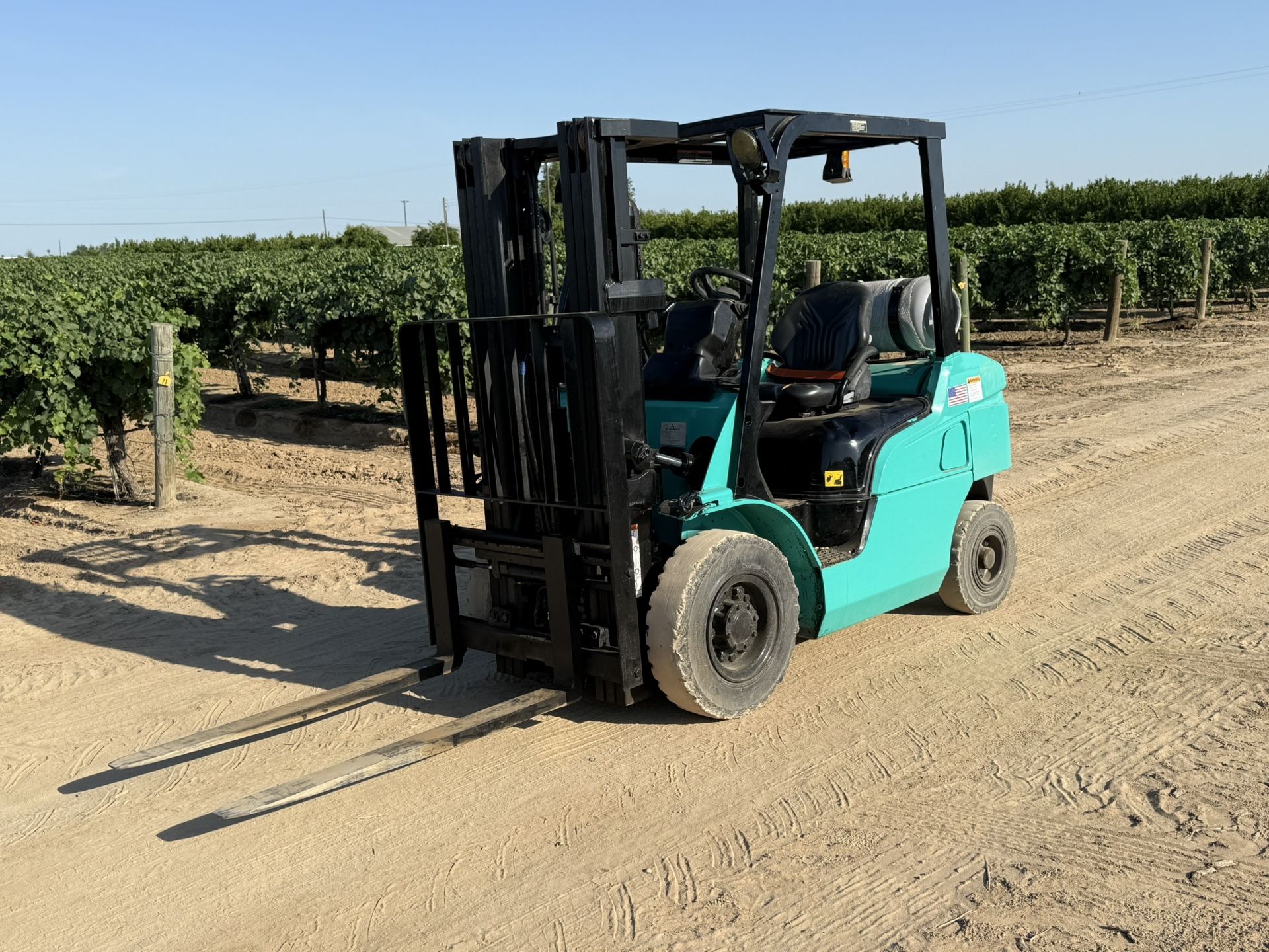 2015 Mitsubishi Pneumatic Forklift