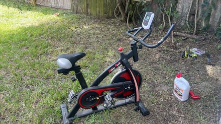 Stationary bike