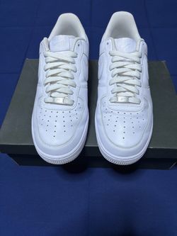 Nike Air Force 1 ‘07 Low Triple White Size 9
