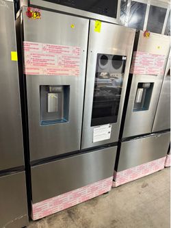 New Samsung refrigerator family hub-31 cu ft touch screen